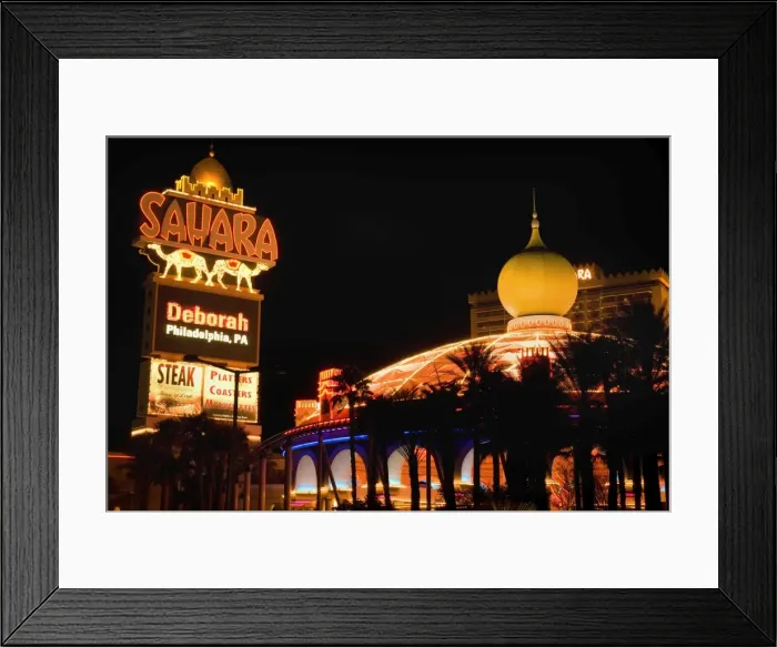 Framed Print : Las Vegas Strip - colourful lit Strip in Las Vegas at night - Las Vegas, Nevada, USA Framed Print : Las Vegas Strip - colourful lit Strip in Las Vegas at night - Las Vegas, Nevada, USA
