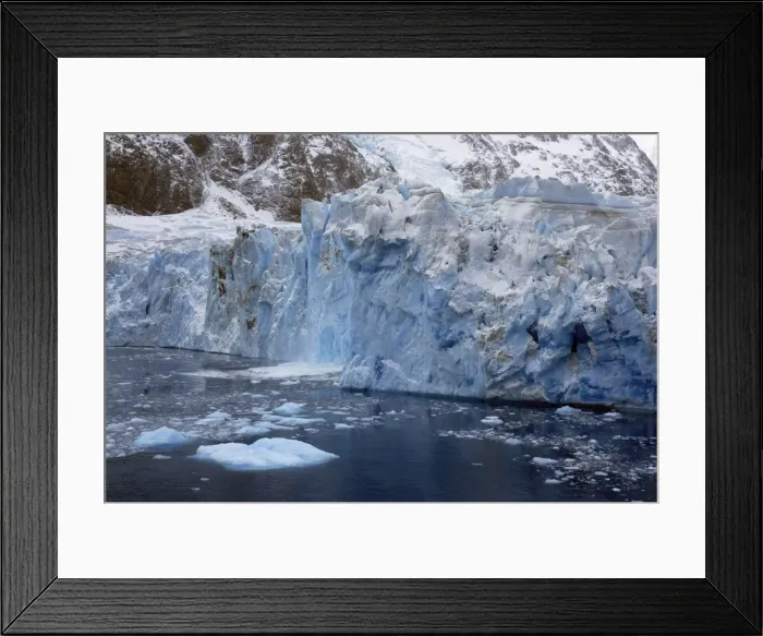 Framed Print : Glacier ice in Drygalski Fjord - South Georgia - Antarctica Framed Print : Glacier ice in Drygalski Fjord - South Georgia - Antarctica