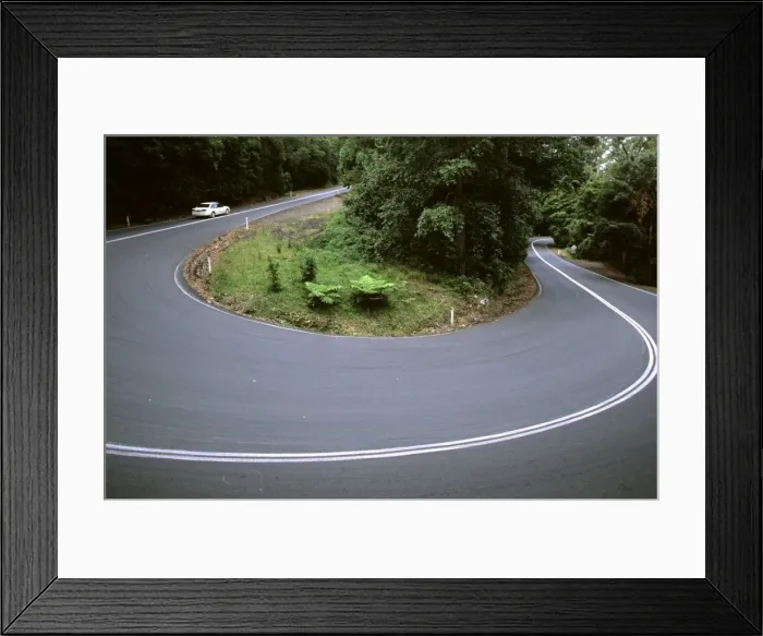 Framed Print : Road into Kangaroo Valley from Fitzroy Falls New South Wales, Australia JPF48892 Framed Print : Road into Kangaroo Valley from Fitzroy Falls New South Wales, Australia JPF48892