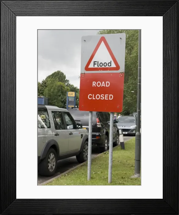 Framed Print : Flooding - road closed sign due to flooding of River Severn at Upton upon Severn Worcs UK Framed Print : Flooding - road closed sign due to flooding of River Severn at Upton upon Severn Worcs UK