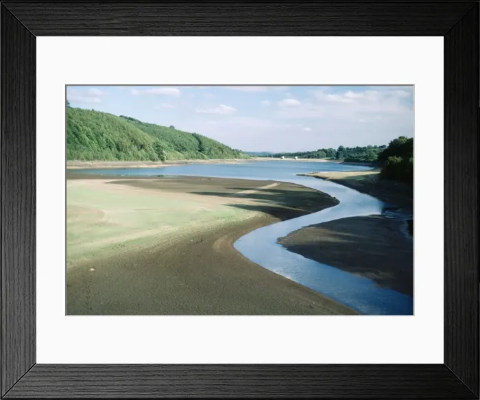 Framed Print : Reservoir - drying up in drought, Yorkshire, UK Framed Print : Reservoir - drying up in drought, Yorkshire, UK