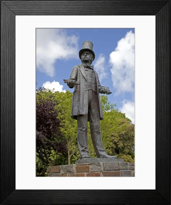 Framed Print : Bronze statue of Brunel - Neyland Marina Pembrokeshire South Wales UK Framed Print : Bronze statue of Brunel - Neyland Marina Pembrokeshire South Wales UK