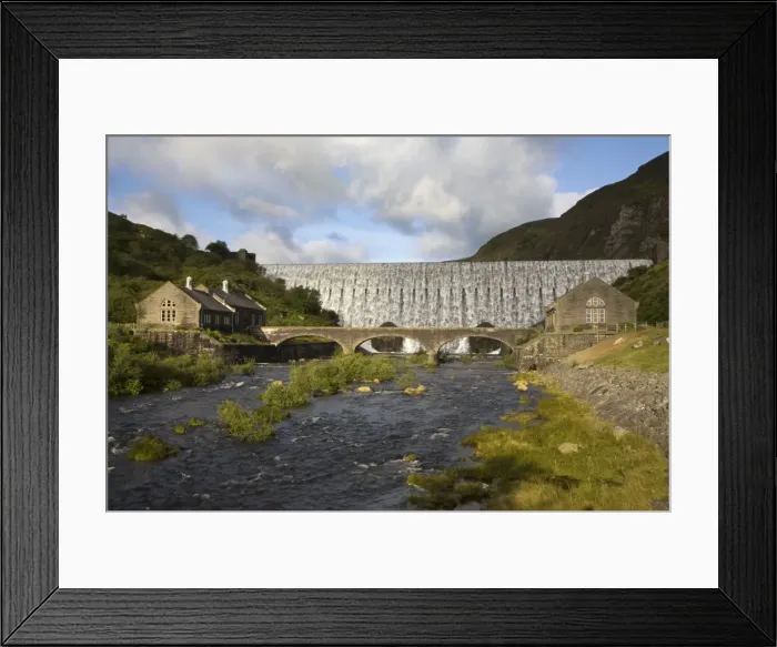 Framed Print : Caban Coch dam overflowing - July - Elan Valley - Mid-Wales - UK