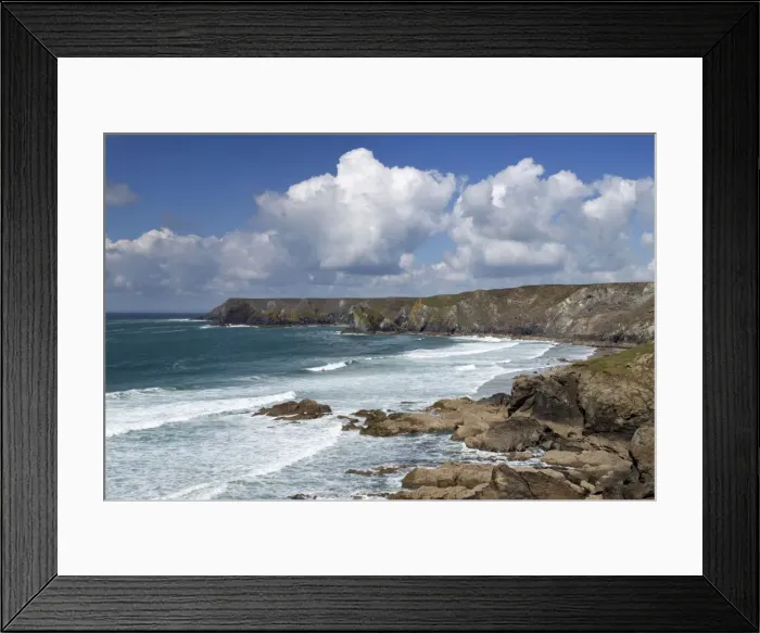 Framed Print : Kynance Cove - Cornwall - UK Framed Print : Kynance Cove - Cornwall - UK