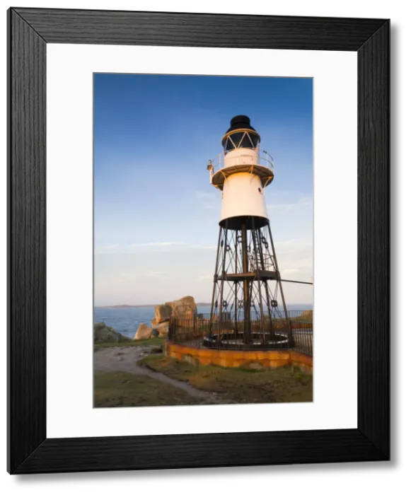 Framed Print : St Mary's - Peninnis Lighthouse - Isles of Scilly - UK Framed Print : St Mary's - Peninnis Lighthouse - Isles of Scilly - UK