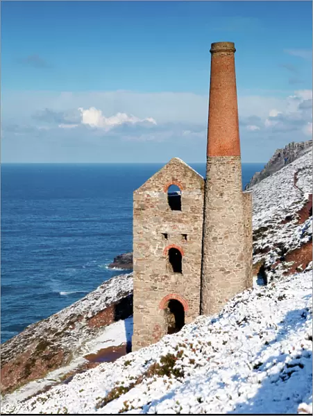 Wheal Coates - engine house in winter snow - St Agnes - Cornwall - UK