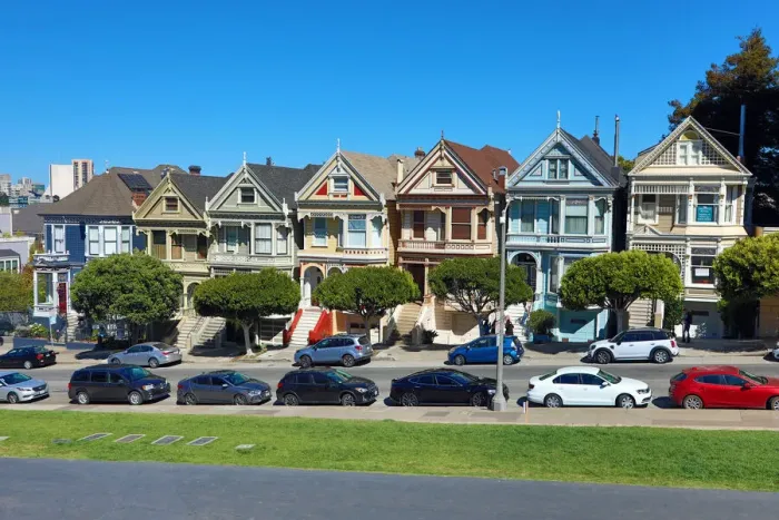 Framed Print : 13132540. Painted Ladies Victorian houses near Alamo Square Framed Print : 13132540. Painted Ladies Victorian houses near Alamo Square