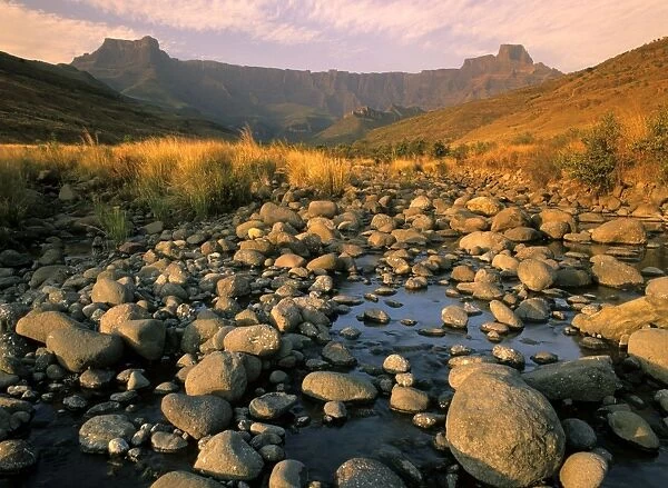 Amphitheatre Tugela river bed with Mount-aux-Sources called Amphitheatre Royal Natal National Park, Kwazulu / Natal, South Africa