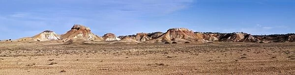 Arckaringa Hills  /  Painted Desert - North of Coober Pedy Breakaway Country - South Australia