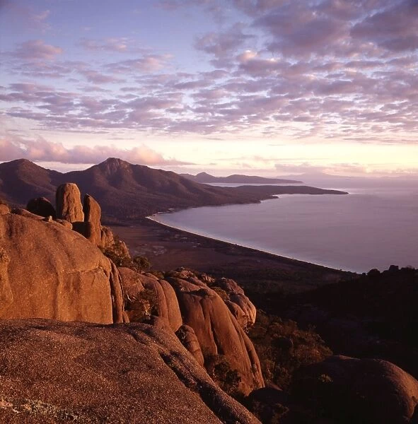 Australia - Freycinet Peninsula, late afternoon. Freycinet National Park, Tasmania, Australia. JFH00154