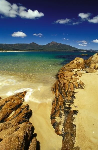 Australia - Freycinet Peninsula & Promise Bay from Hazards Beach Freycinet National Park, Tasmania, Australia. MPM00345