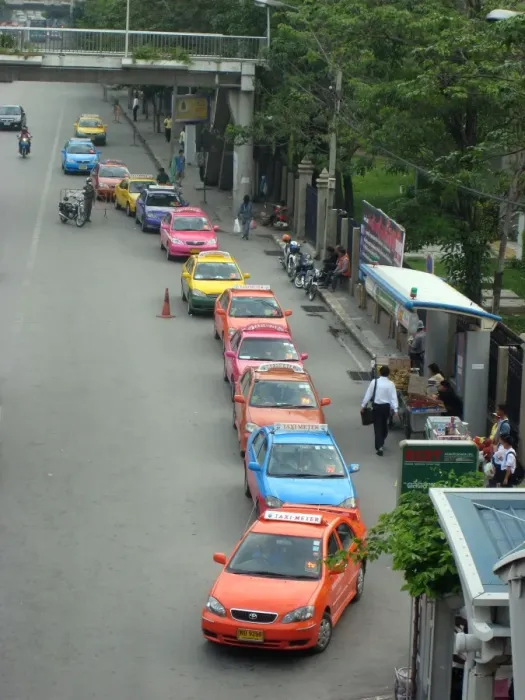 Framed Print : Bangkok taxis