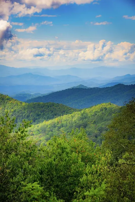 Framed Print : Blue Ridge Parkway vista, Smoky Mountains, USA. Date: 30-09-2018 Framed Print : Blue Ridge Parkway vista, Smoky Mountains, USA. Date: 30-09-2018