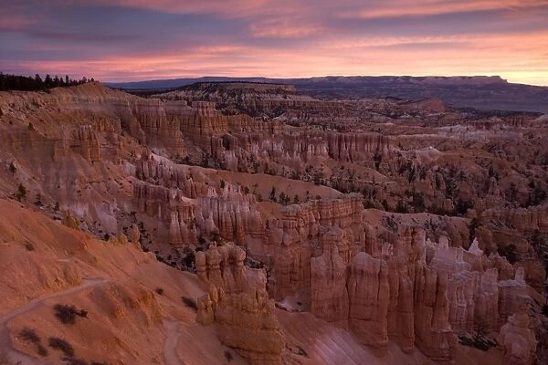 Bryce Canyon: Dawn view from Sunset Point
