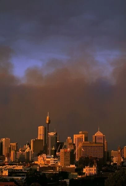 Bushfires - Smoke from raging bushfire dwarfs the Sydney city centre - View from Sydney, New South Wales - Australia JPF33264