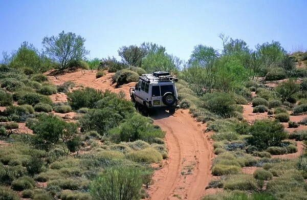 Canning Stock Route and 4WD vehicle Little Sandy Desert, Western Australia JLR03117