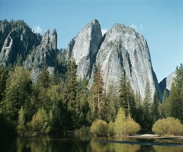 Cathedral Spires Yosemite National Park, California, USA