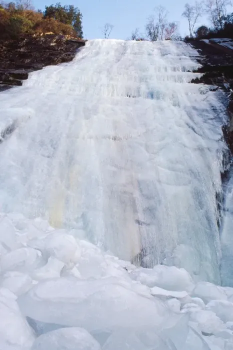 Framed Print : China - frozen waterfall Ginling Mountains, Shaanxi, China