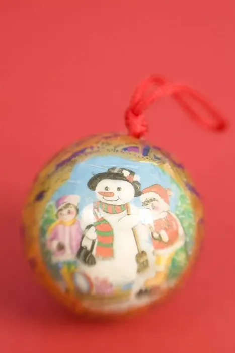 Framed Print : Christmas Bauble old fashioned Framed Print : Christmas Bauble old fashioned