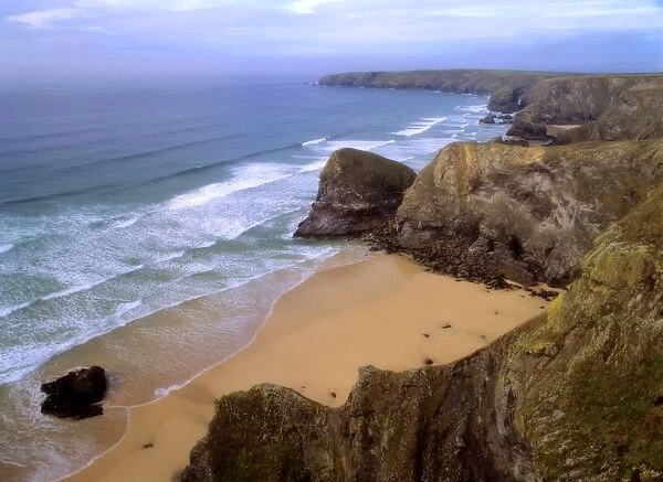 Coastal Scenery cliffs and beach of Bedruthan Steps Cornwall, England, UK