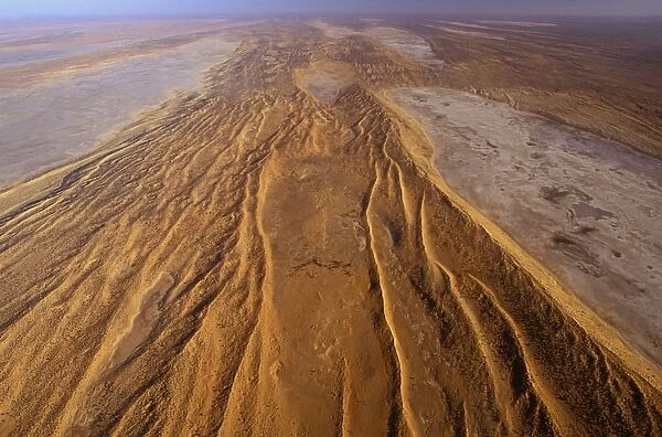 Dunefields & Salt Lakes (playas) Simpson Desert, South Austraia JPF41706