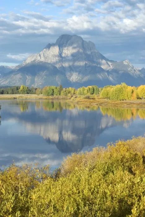 Framed Print : Early morning light - Oxbow bend - Mountain reflection on water - Grand Teton NP, USA Framed Print : Early morning light - Oxbow bend - Mountain reflection on water - Grand Teton NP, USA