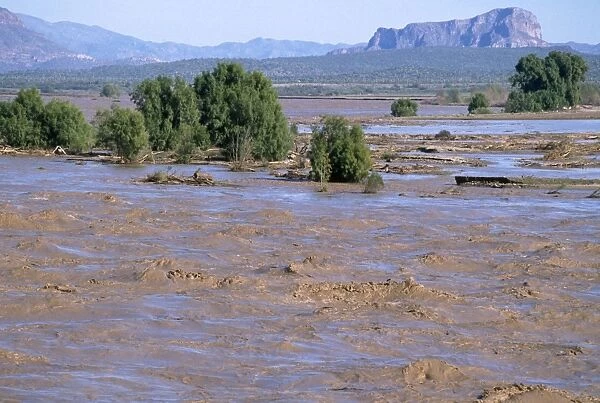Flood Gila RIver, Arizona, USA