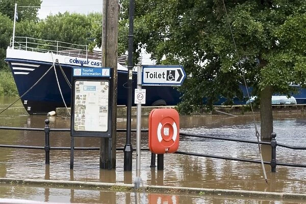 Flooding of River Severn at Upton upon Severn Worcs UK