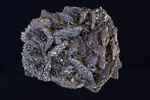 Galena (PbS - lead sulfide) - The primary ore of lead - Spinel twins - Madan - Bulgaria