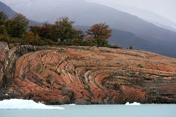 Geographical rock folds. Magallanes Peninsula - Patagonia - Argentina