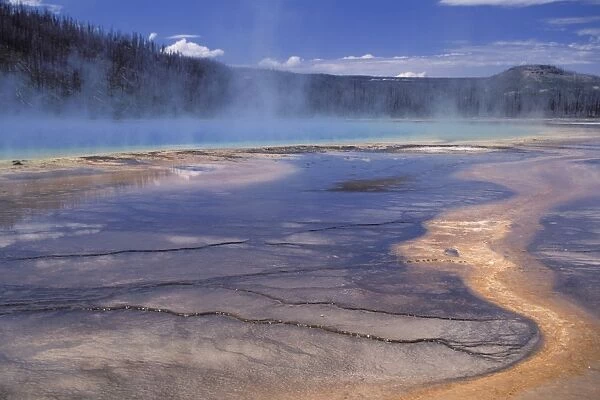 Grand Prismatic Spring - Midway Geyser Basin - Yellowstone National Park, Montana