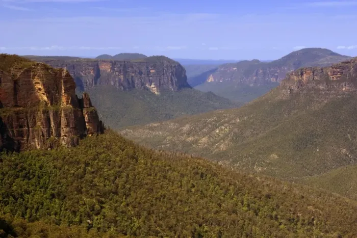 Framed Print : Grose Valley - view from Govetts Leap Lookout towards the vast expanse of the forest-clad wilderness of Grose Valley - Blue Mountains National Park, New South Wales, Australia