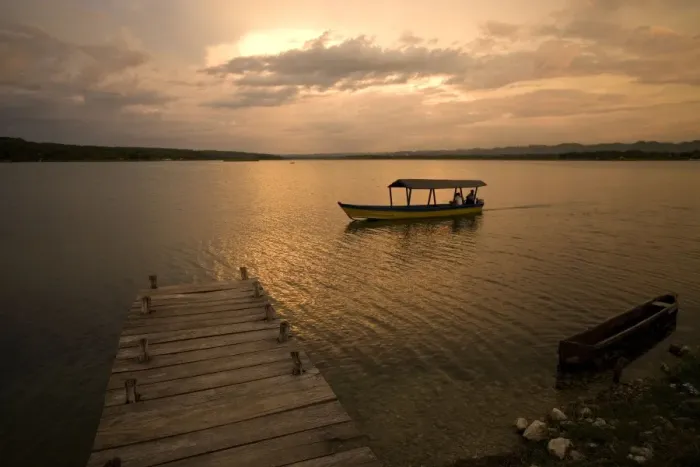 Framed Print : Guatemala - Flores Lake & pontoon at sunset Framed Print : Guatemala - Flores Lake & pontoon at sunset