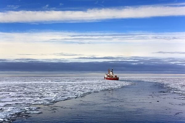 Henry Larsen Icebreaker Ship Canadian Coast
