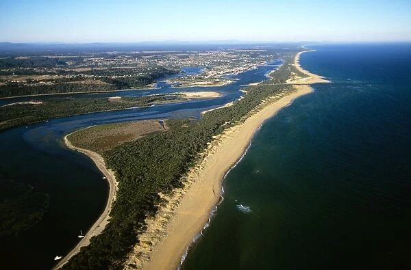 Hopetoun Channel, Ninety Mile Beach, Lakes Entrance, South Gippsland Lakes, Victoria, Australia JLR06768