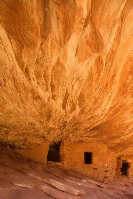 Framed Print : House on Fire Ruin - ancient puebluan dwelling built into an alcove in Mule Canyon. There is an intricate pattern visible on the ceiling of the alcove which, in reflected light, look like flames, giving the ruin its name - Mule Canyon, Cedar Mesa Framed Print : House on Fire Ruin - ancient puebluan dwelling built into an alcove in Mule Canyon. There is an intricate pattern visible on the ceiling of the alcove which, in reflected light, look like flames, giving the ruin its name - Mule Canyon, Cedar Mesa