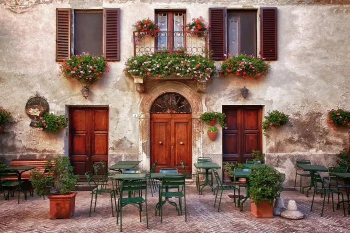 Framed Print : Italy, Tuscany, Pienza. Tables and chairs set up outside for outdoor dining in the town of Pienza. Date: 21-09-2010 Framed Print : Italy, Tuscany, Pienza. Tables and chairs set up outside for outdoor dining in the town of Pienza. Date: 21-09-2010