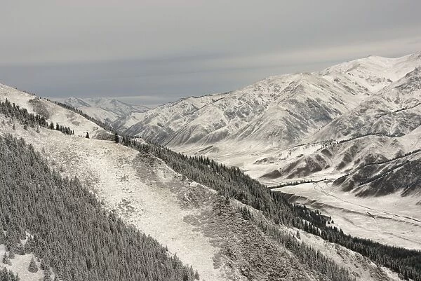 Kasachstan - Snow covered mountain landscape, Tienschan