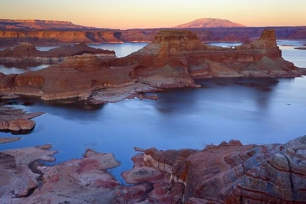 Lake Powell - panoramic view onto Lake Powell and canyons and buttes of red sandstone from Alstrom Point on the northern shore of the lake. The panorama encompasses Padre Bay