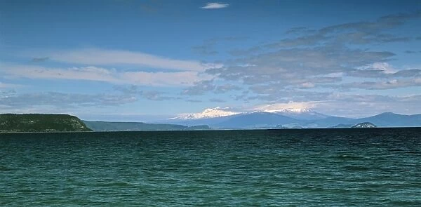 Lake Taupo - New Zealand JLR07773