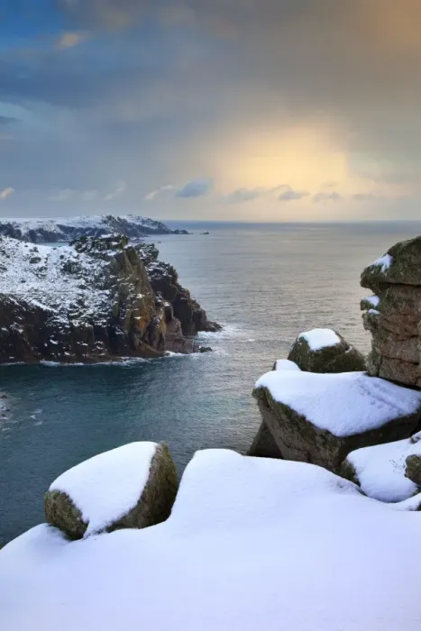 Framed Print : Land's End - Cornwall - UK - Snow Framed Print : Land's End - Cornwall - UK - Snow