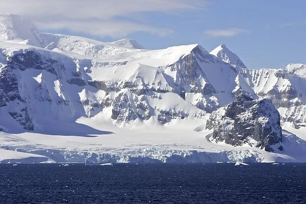 Lemaire channel - Antarctic Peninsula