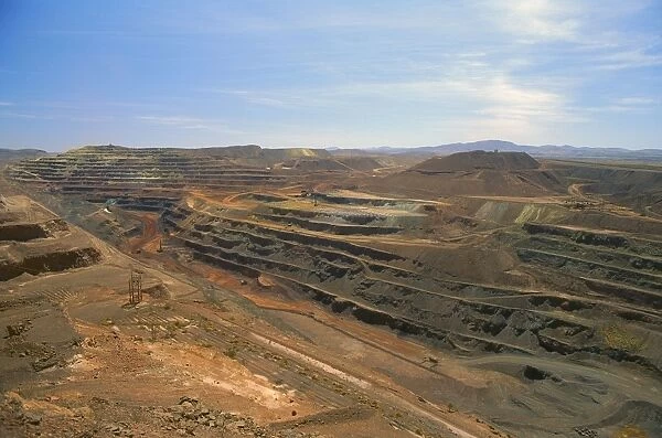 Mt Newman iron mine on Mt Whaleback open cut mine, Pilbara region, Western australia JPF34573