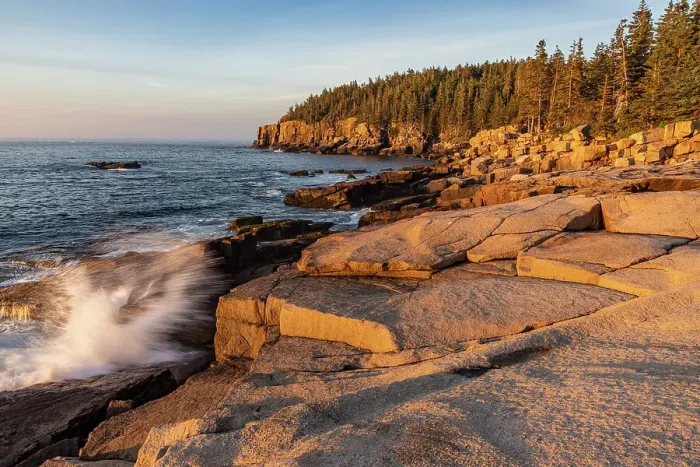 Framed Print : Otter Cliffs at sunrise in Acadia National Park, Maine, USA Date: 21-06-2021 Framed Print : Otter Cliffs at sunrise in Acadia National Park, Maine, USA Date: 21-06-2021