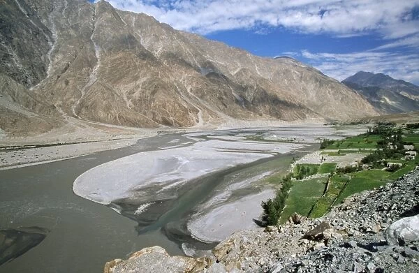 Pakistan Hunza Valley, Karakorum Highway