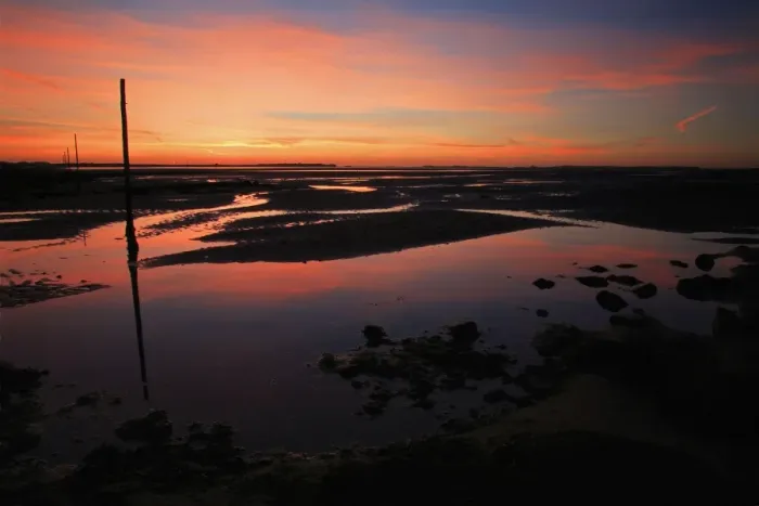 Framed Print : Pilgrim's Way - tidal causeway to Holy Island at dawn. Lindisfarne National Nature Reserve, Northumberland, England Framed Print : Pilgrim's Way - tidal causeway to Holy Island at dawn. Lindisfarne National Nature Reserve, Northumberland, England