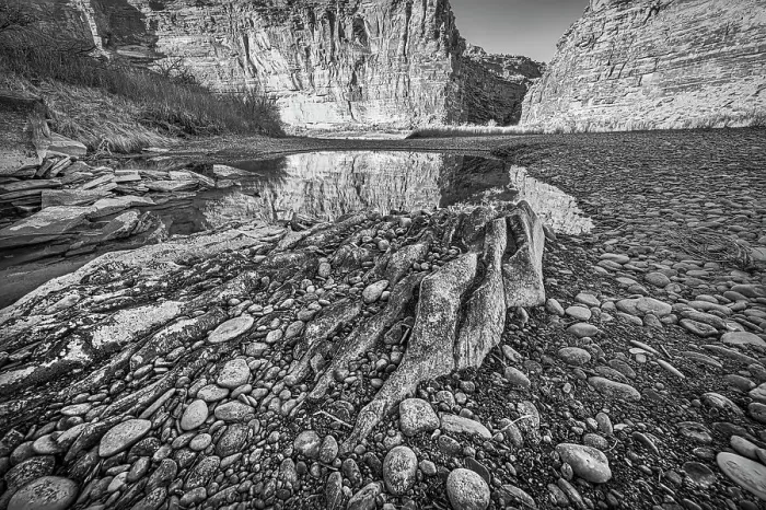 Framed Print : Pool, Colorado River, Moab, Utah Date: 05-03-2021 Framed Print : Pool, Colorado River, Moab, Utah Date: 05-03-2021
