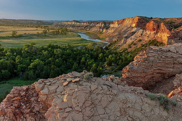 Red Cliffs above the Little Missouri River in the Little Missouri National Grasslands, North Dakota, USA Date: 10-06-2021
