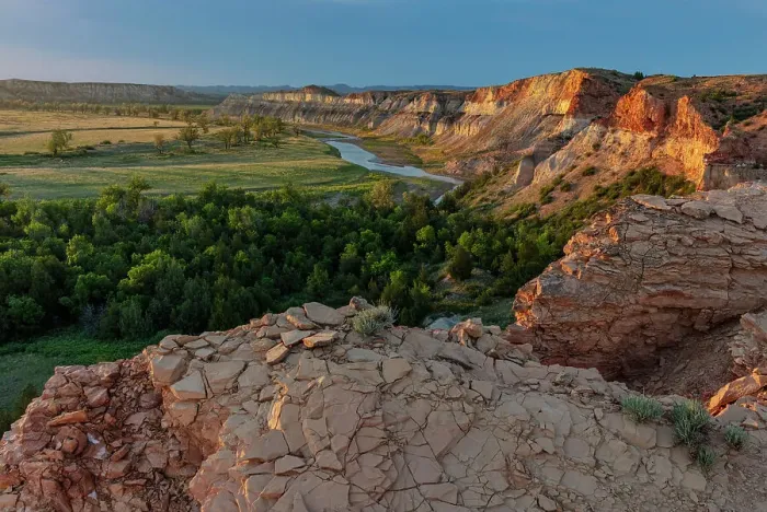 Framed Print : Red Cliffs above the Little Missouri River in the Little Missouri National Grasslands, North Dakota, USA Date: 10-06-2021 Framed Print : Red Cliffs above the Little Missouri River in the Little Missouri National Grasslands, North Dakota, USA Date: 10-06-2021