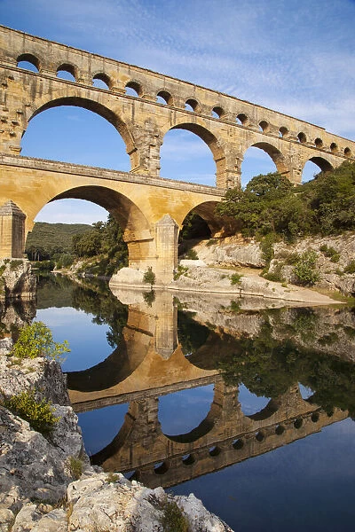Roman bridge and aqueduct, Pont du Gard